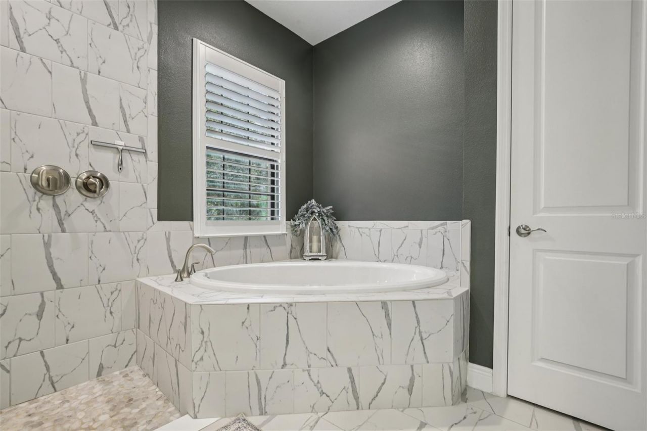 14235 Swiss Bridge Drive , Riverview, FL 33579 Photo