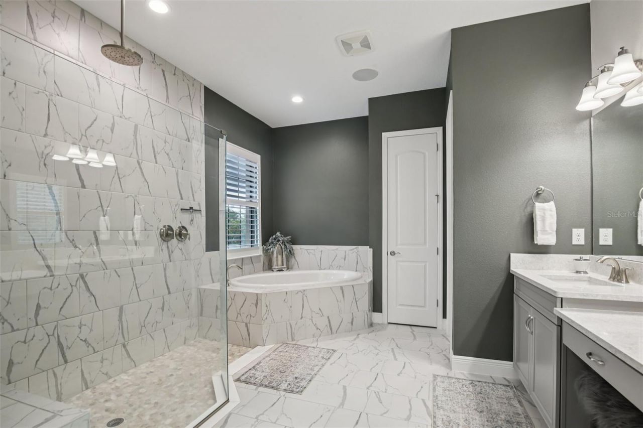 14235 Swiss Bridge Drive , Riverview, FL 33579 Photo