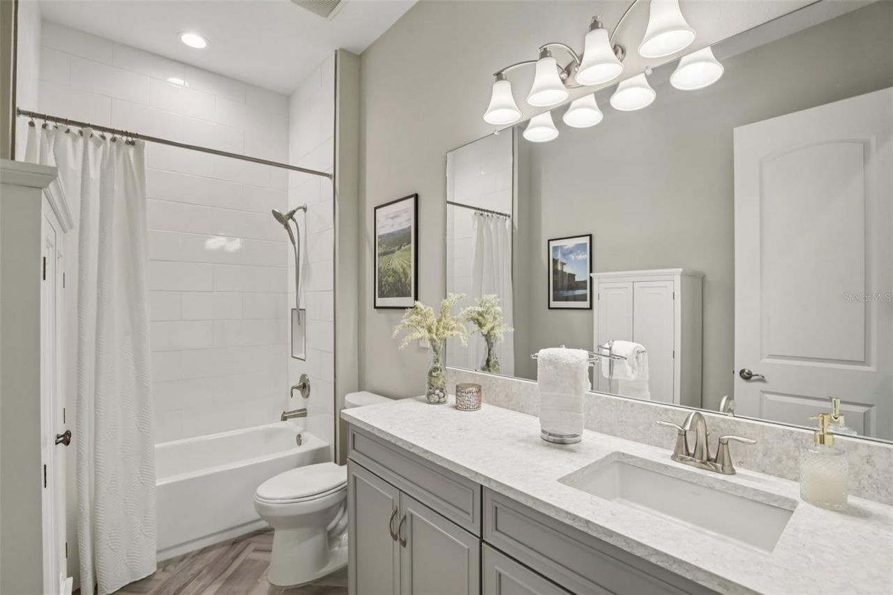 14235 Swiss Bridge Drive , Riverview, FL 33579 Photo