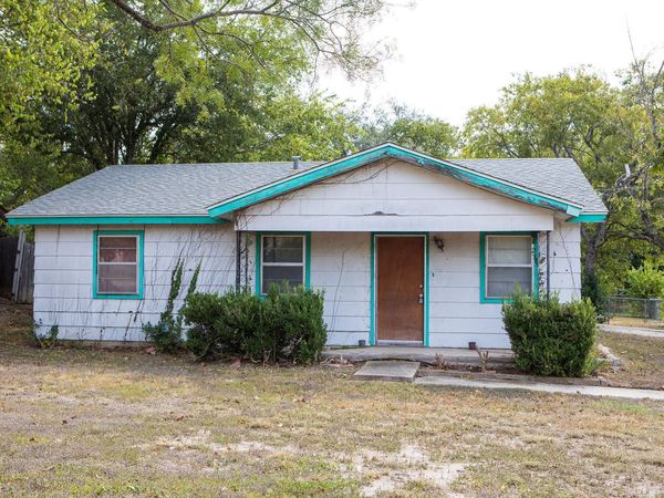 1005 Campbell ST, Lampasas, TX 76550