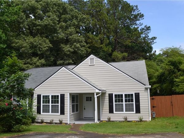5134 Hill Farm Drive NE, Woodstock, GA 30188