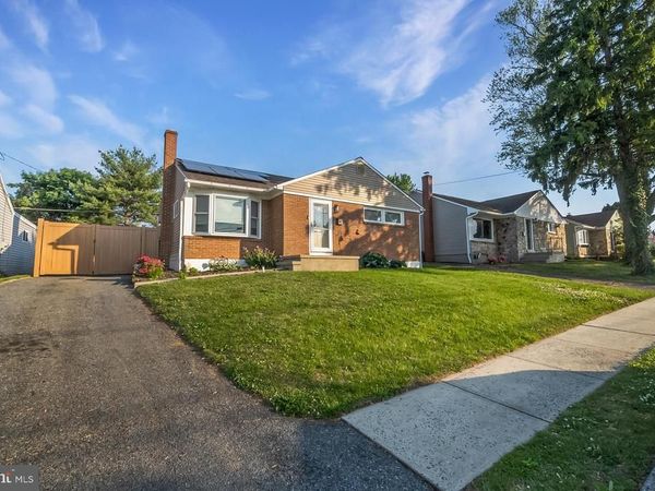 524 BOEING AVENUE, READING, PA 19601