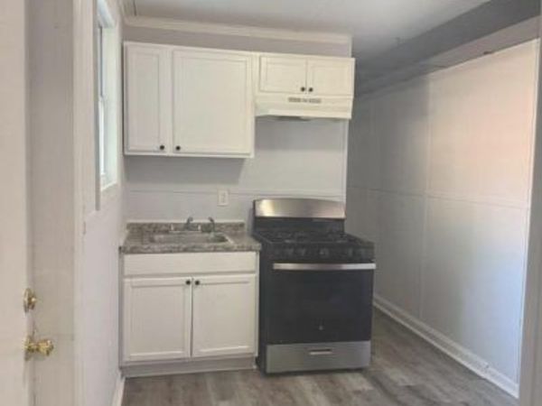 8 BELVIDERE STREET , TRENTON, NJ 08618