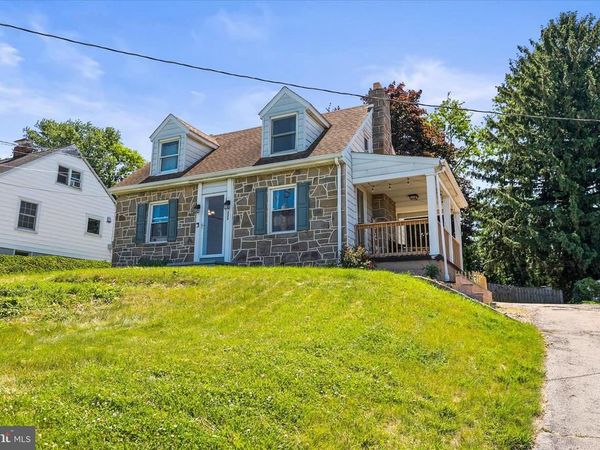 338 WOODLAND VIEW DRIVE, YORK, PA 17406