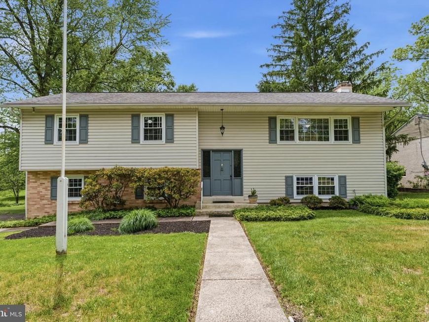 1198 Strathmann Drive, Southampton, PA 18966 Main Photo