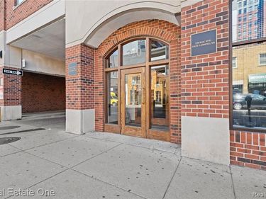 220 MAC Avenue, East Lansing, MI 48823