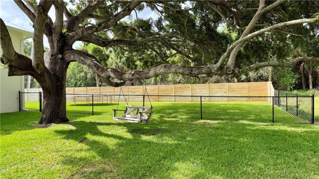 4255 79th Avenue, Vero Beach, FL 32967 Photo
