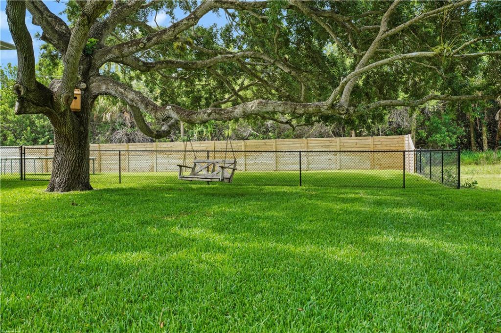 4255 79th Street, Vero Beach, FL 32967 Photo