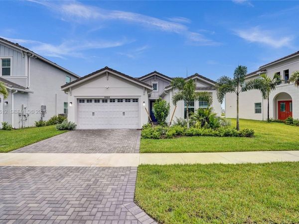 5444 Pecan Dr , Westlake, FL 33470