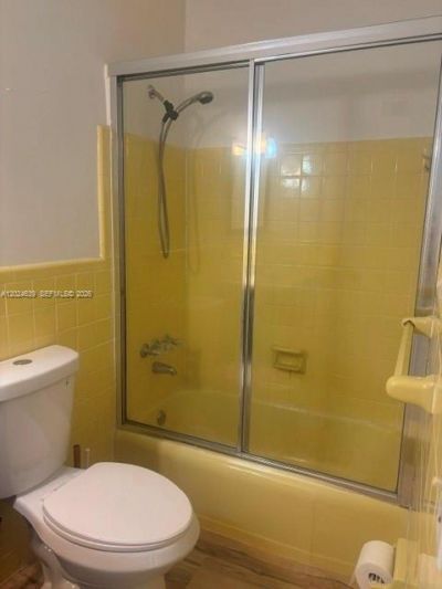 600 Layne Blvd , Unit 212, Hallandale Beach, FL 33009 Photo