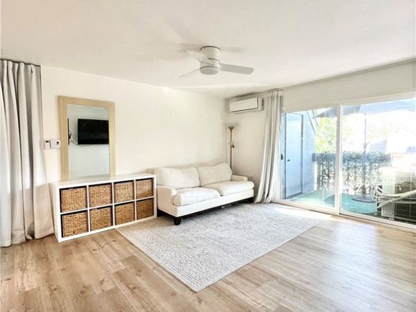 19 Wildwood, Unit 6, Irvine, CA 92604