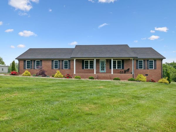 273 Old Coleytown Ln , Lafayette, TN 37083
