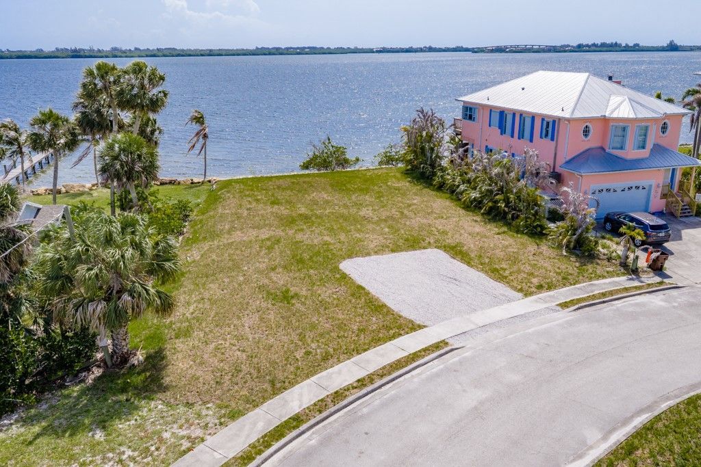 9494 52nd Court, Sebastian, FL 32958 Photo