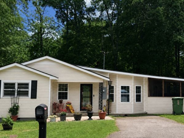 202 Bryan Street W, Bremen, GA 30110