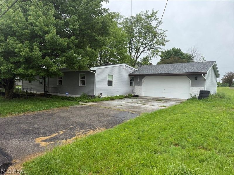131 Marshall Avenue W, Warren, OH 44483 Photo 1