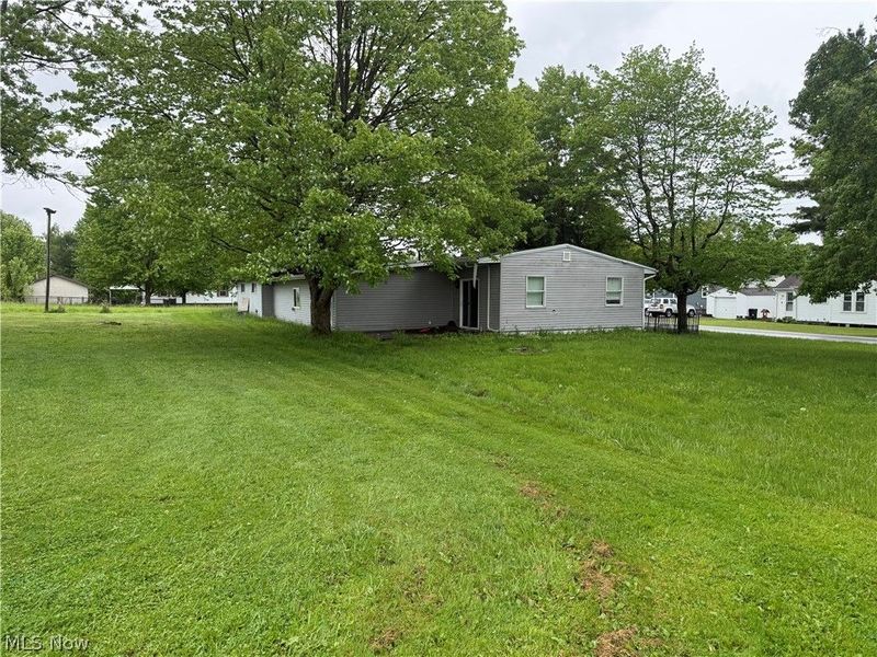 131 Marshall Avenue W, Warren, OH 44483 Photo 4