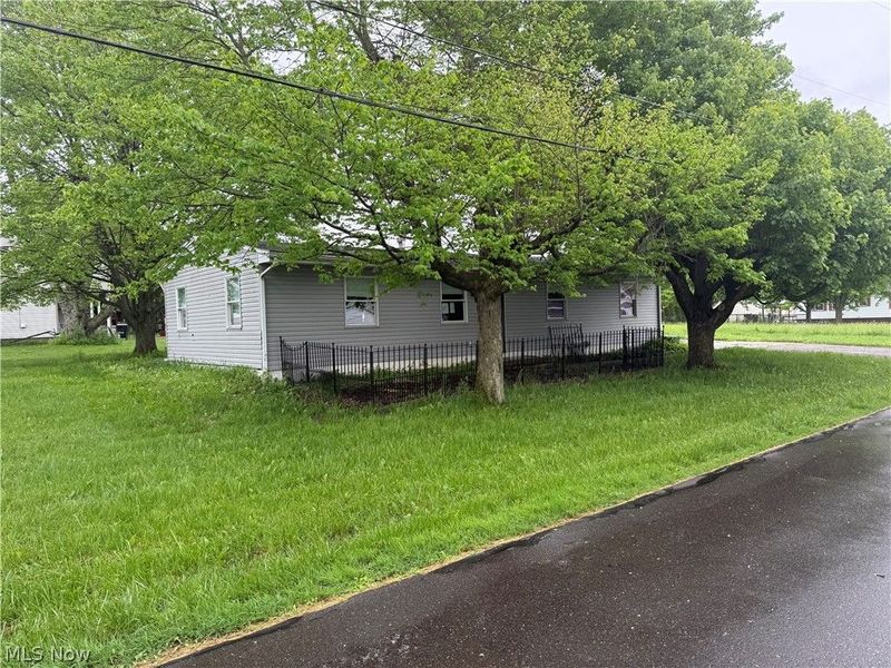 131 Marshall Avenue W, Warren, OH 44483 Photo 6