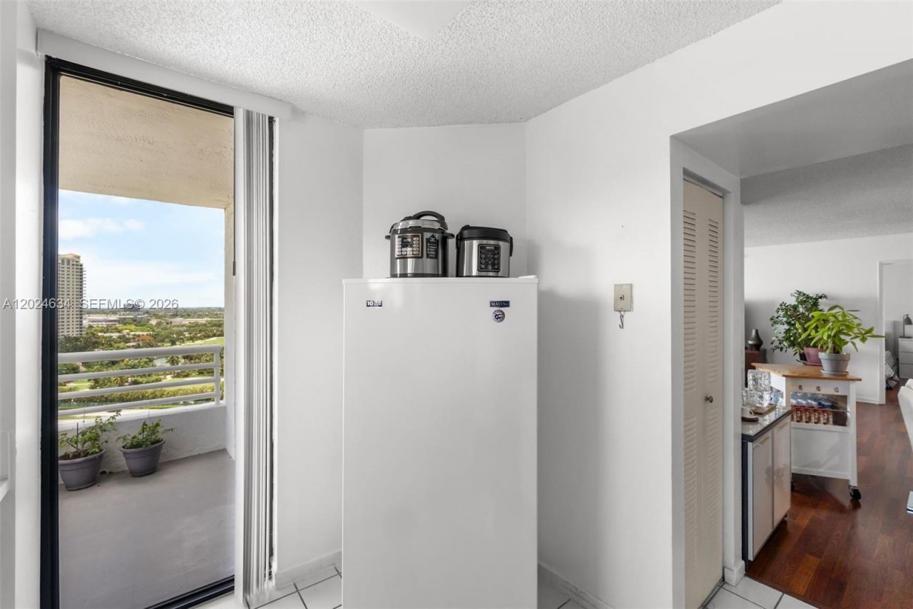 3300 NE 192nd St, Unit 1601, Aventura, FL 33180 Photo