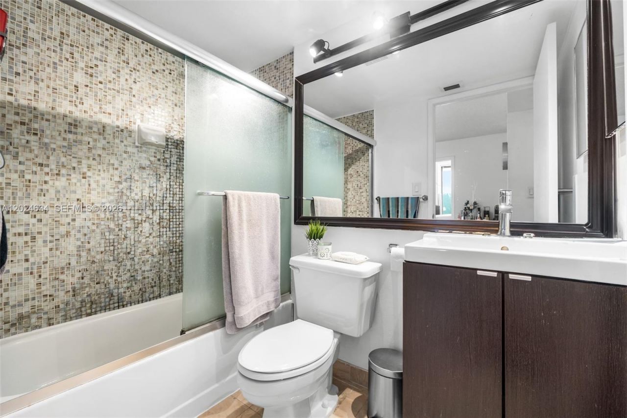 3300 NE 192nd St, Unit 1601, Aventura, FL 33180 Photo