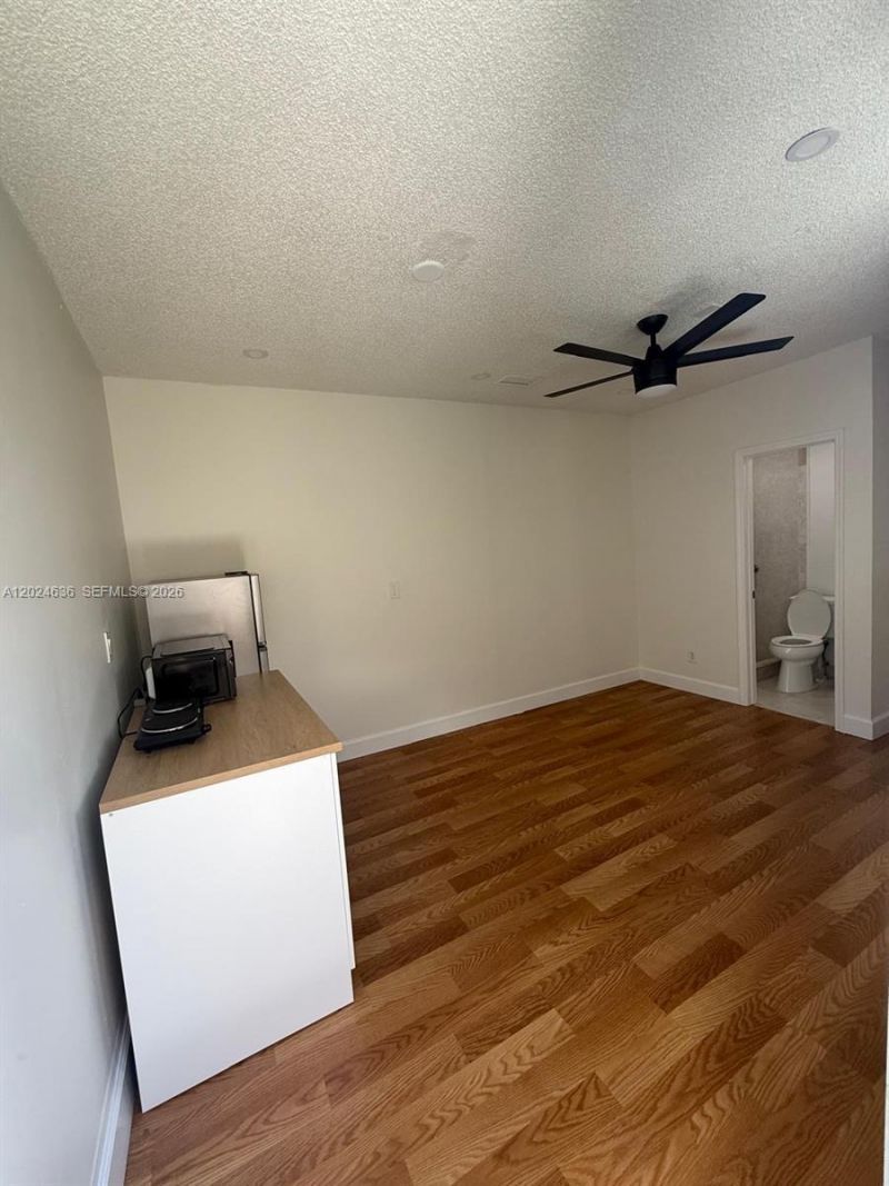 531 SW 89th Ct , Unit Side, Miami, FL 33174 Photo