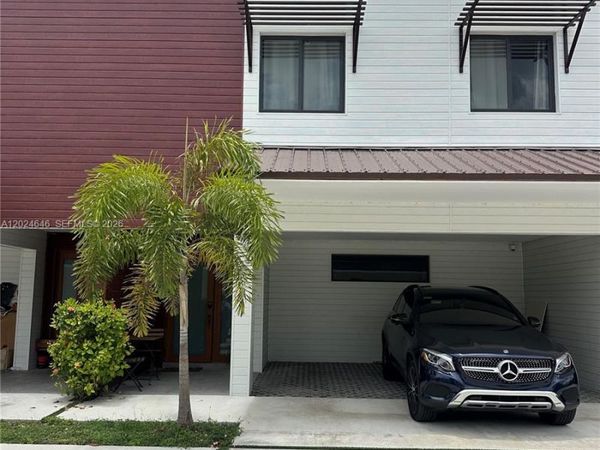 958 NW 10th St , Unit 4, Florida City, FL 33034