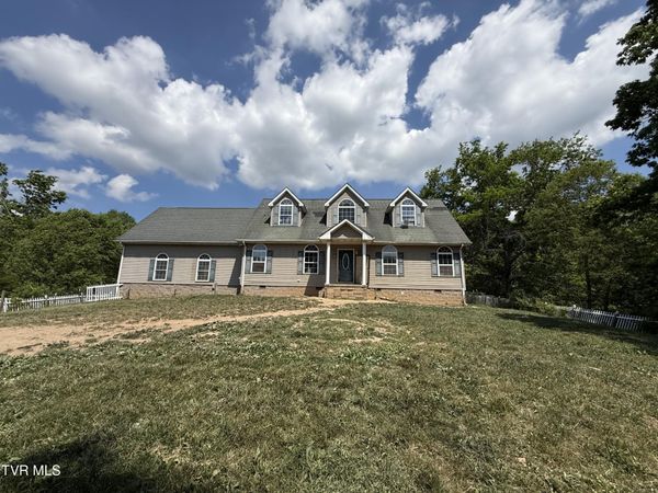 2497 Upper Copper Creek Road, Castlewood, VA 24224