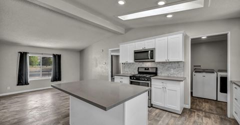 1090 Green Valley Drive, Fernley, NV 89408 Photo