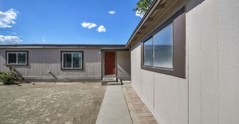 1090 Green Valley Drive, Fernley, NV 89408 Photo