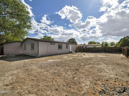1090 Green Valley Drive, Fernley, NV 89408 Photo