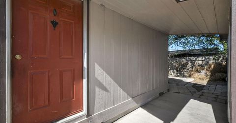 1090 Green Valley Drive, Fernley, NV 89408 Photo