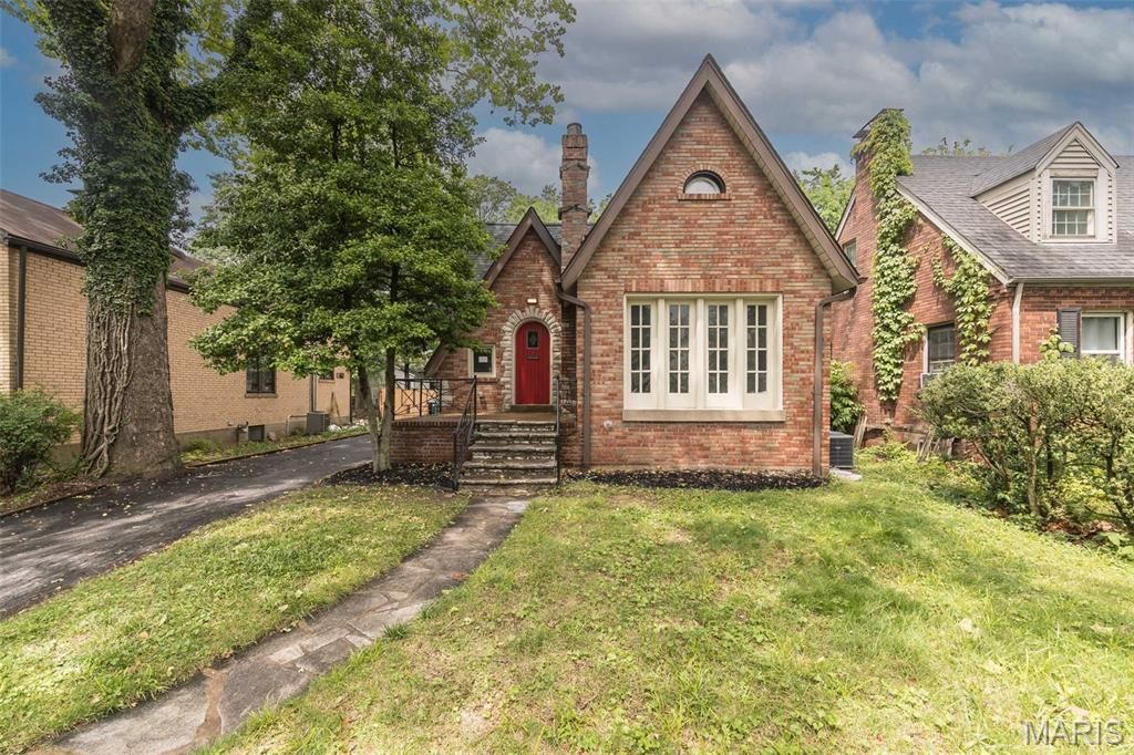 2471 Northland Avenue, Saint Louis, MO 63114 Main Photo