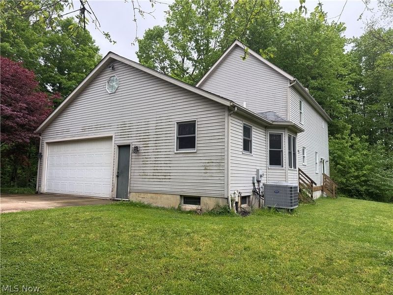 11165 Peck Road, Mantua, OH 44255 Photo 3
