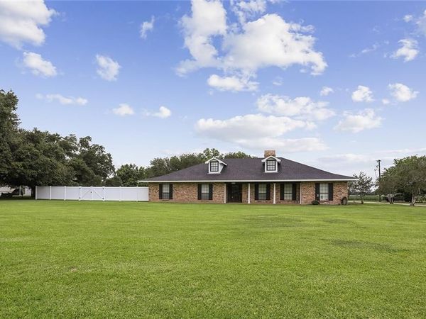 105 HIGHWAY 1000 Highway , Belle Rose, LA 70341