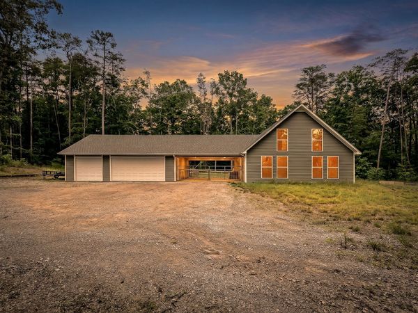 1361 Old Hwy 56, Altamont, TN 37301