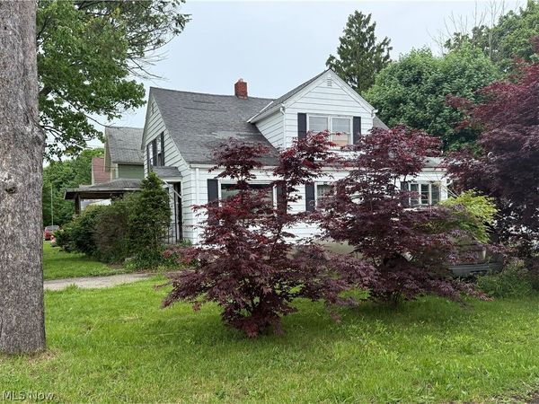 532 Mill Street , Conneaut, OH 44030