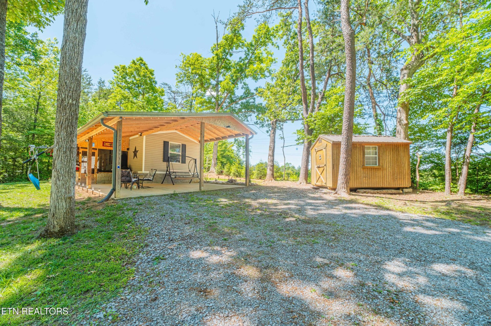 129 Smith Rd, Maryville, TN 37803 Main Photo
