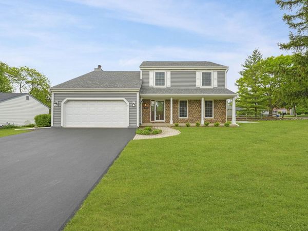 4977 Prairie Oak Road , Gurnee, IL 60031