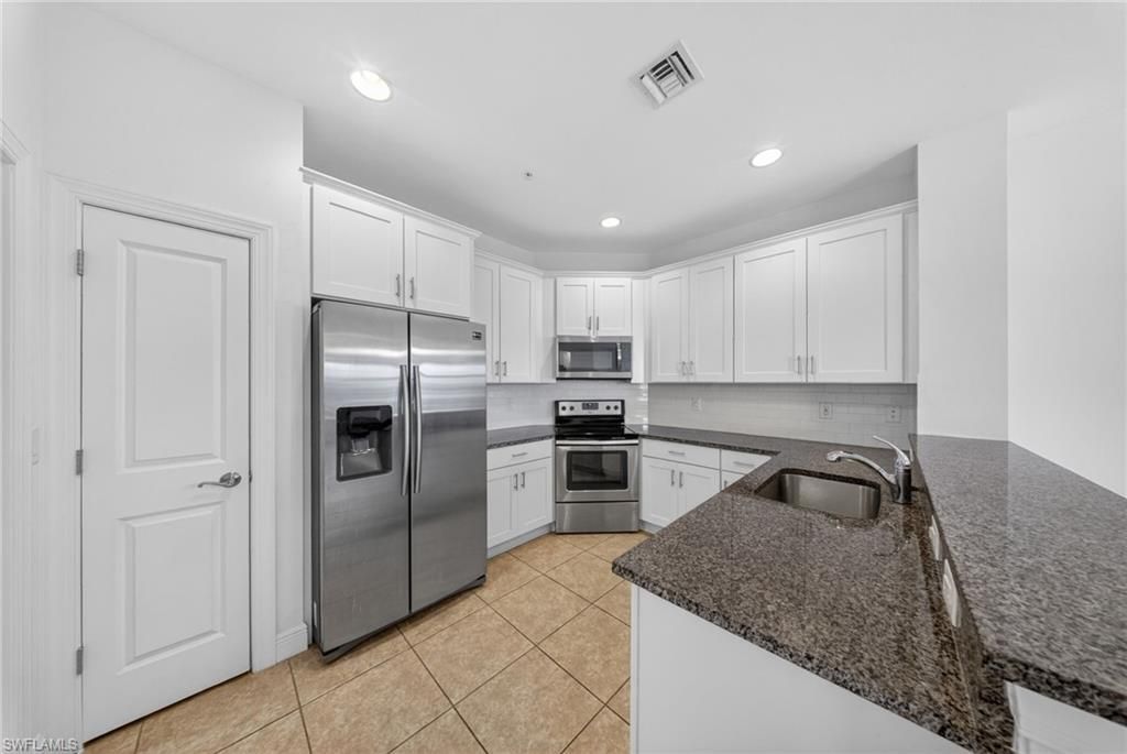 1435 Santiago Cir Sw, Unit 2003, Naples, FL 34113 Photo