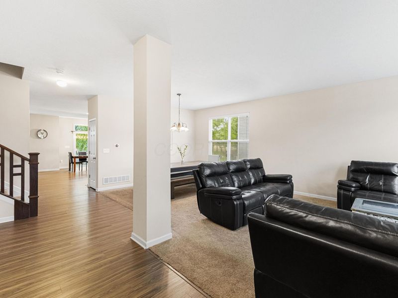 141 Mannaseh Drive W, Granville, OH 43023 Photo 8