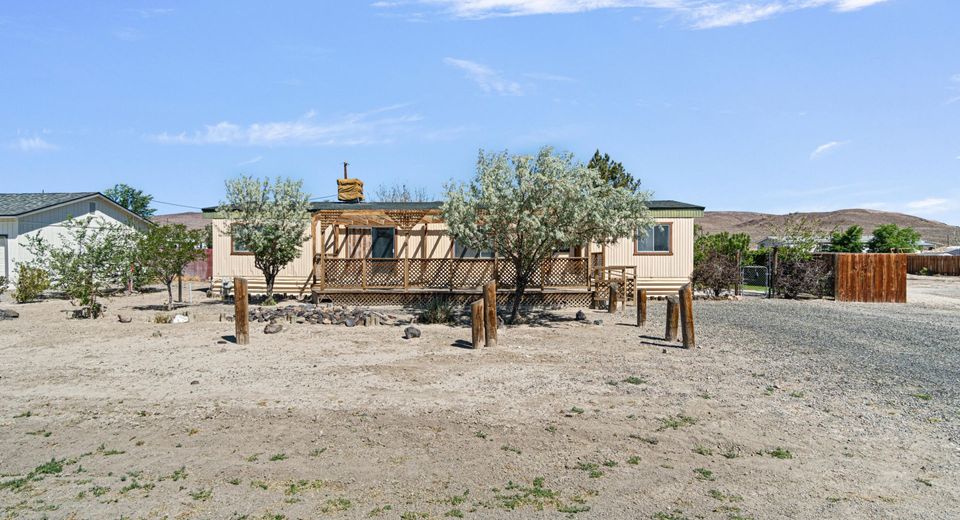 1790 Pueblo Street, Silver Springs, NV 89429 Photo