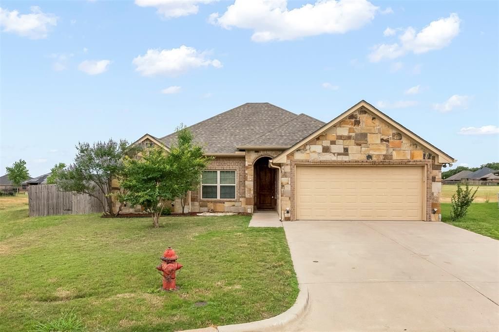 800 Acadia Court, Tolar, TX 76476 Main Photo