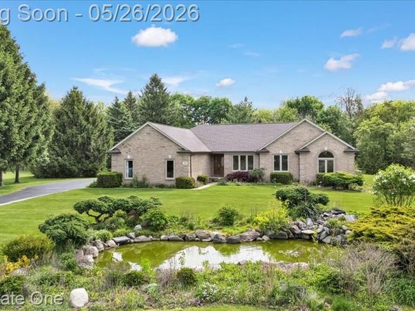 751 Bristol Lane, Orion Twp, MI 48348