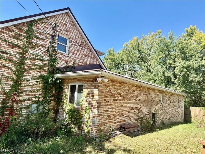 46605 Main Street, Jacobsburg, OH 43933 Photo 3