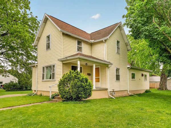 717 E 7th Street, Mishawaka, IN 46544