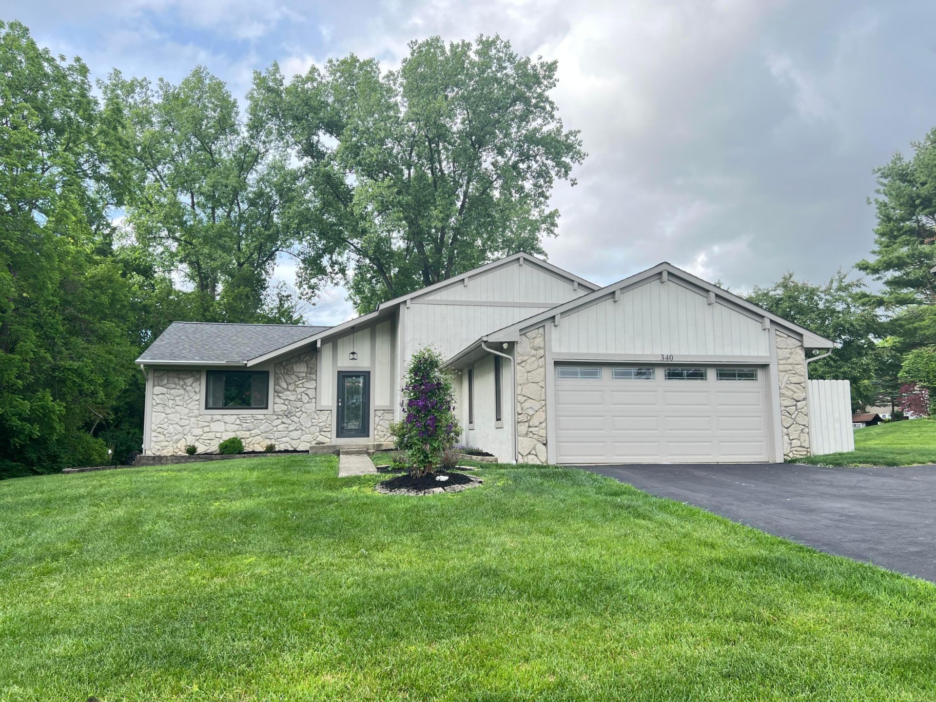 340 E Columbus Street, Pickerington, OH 43147 Main Photo