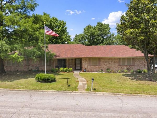113 Circle Drive, Davis, OK 73030