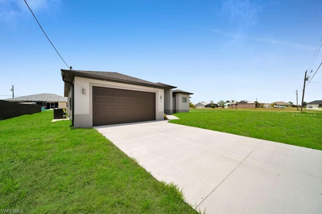 1426 NW 17th Ave, Cape Coral, FL 33993 Photo