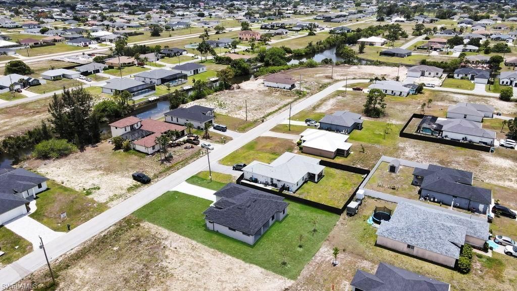 1426 NW 17th Ave, Cape Coral, FL 33993 Photo
