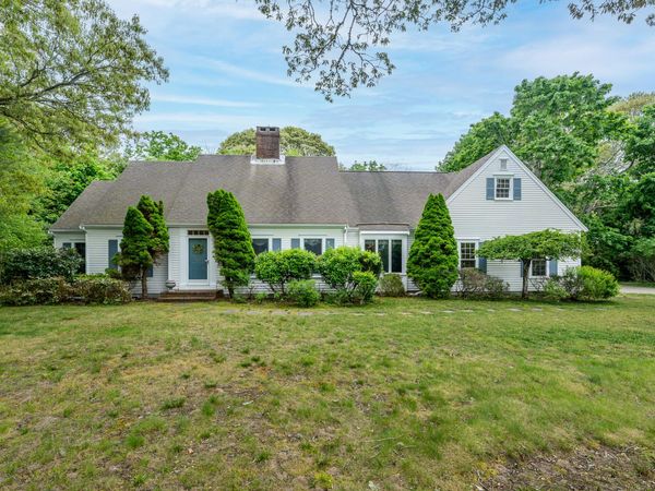 19 Elmcroft Way, Yarmouth Port, MA 02675