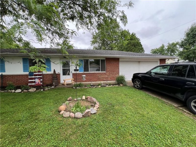 304 Sunset Drive, New Carlisle, OH 45344 Photo 1